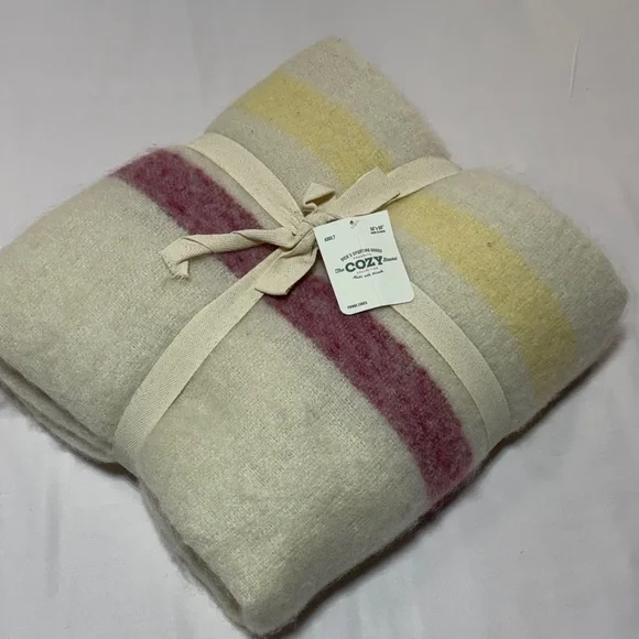 Dicks sporting goods cozy fringe striped blanket throw NWT - Picture 2 of 6